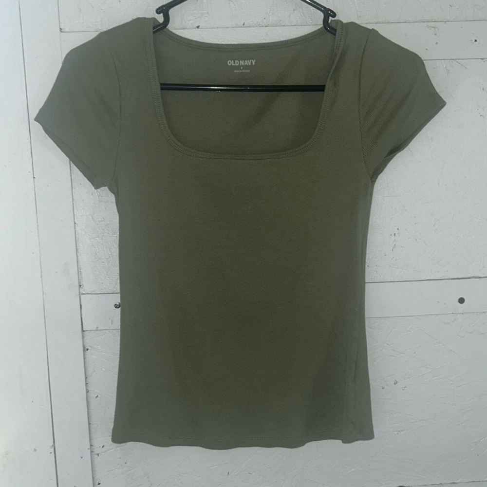 Old navy shirt